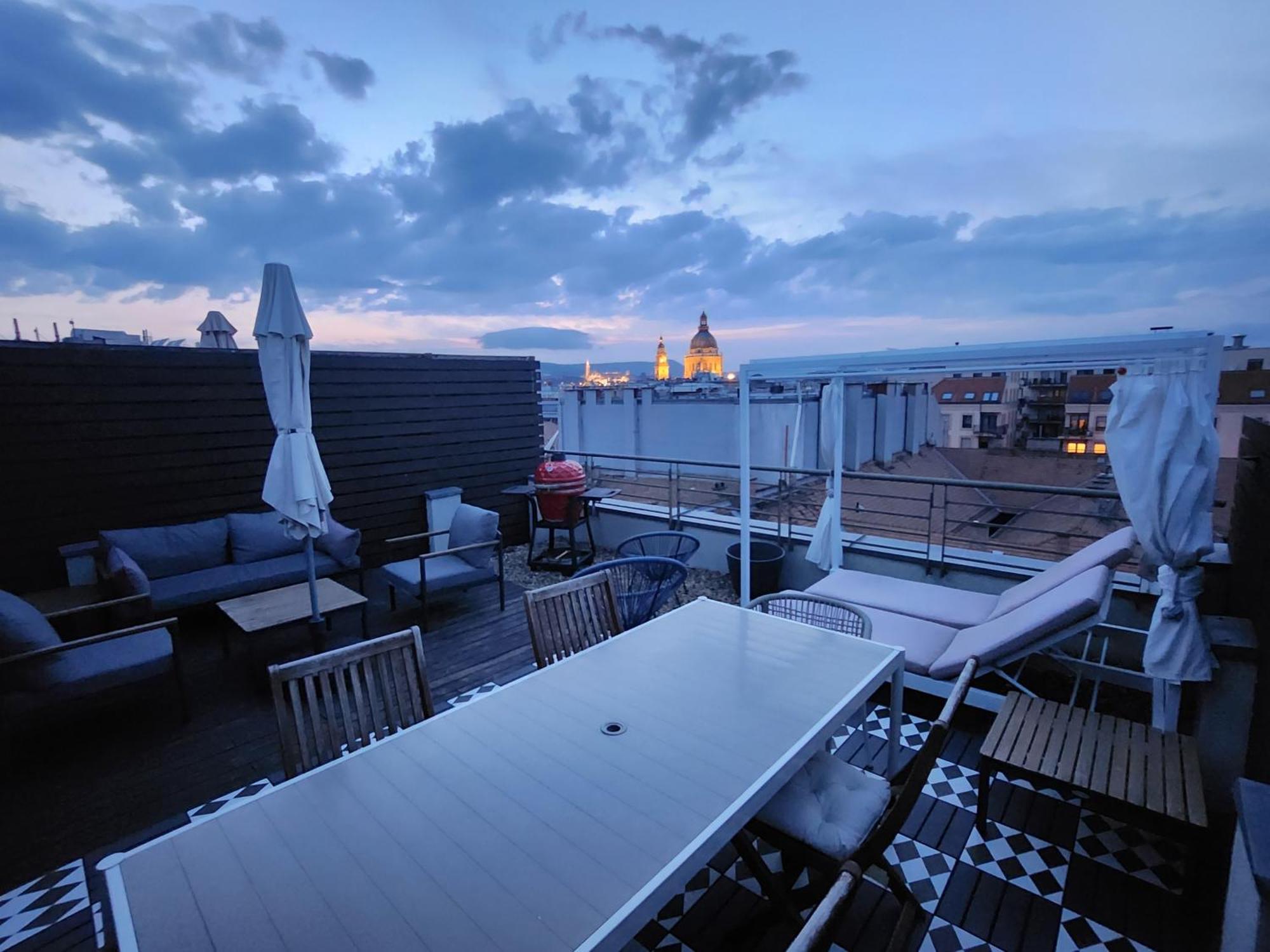 Cloud Apartment Gozsdu Budapest Eksteriør billede