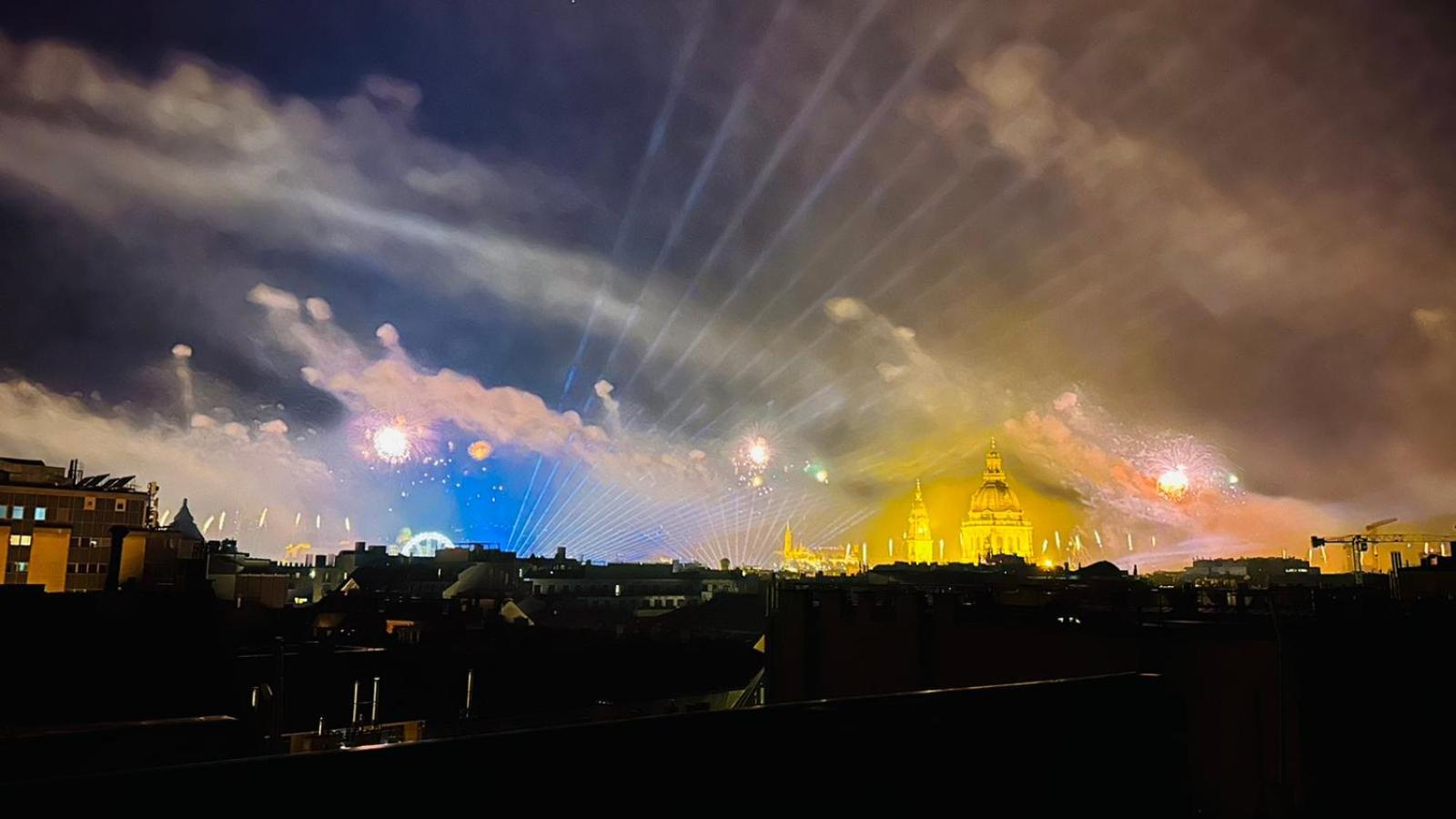 Cloud Apartment Gozsdu Budapest Eksteriør billede